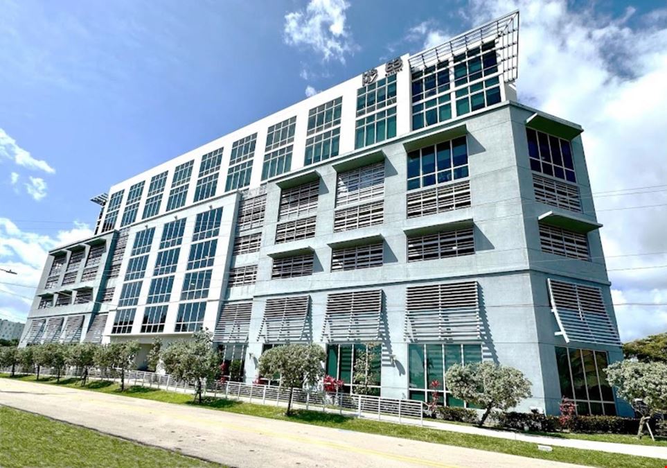 Beacon Coworking - Beacon Hallandale