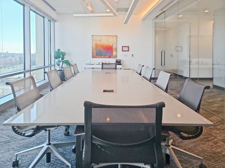 Preview this Regus - Gaithersburg - Washingtonian Boulevard Coworking space for Rent in Gaithersburg