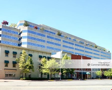 Preview this Navigate - 2000 Pennsylvania Avenue NW Coworking space for Rent in Washington
