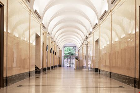 Preview this Industrious - 28 West 44th Street Coworking space for Rent in New York