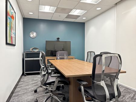 Preview this Regus - Burbank - Business District Coworking space for Rent in Burbank