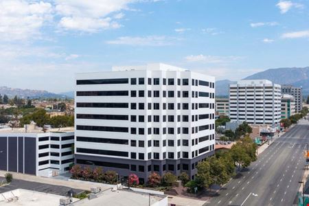 Preview this Barrister Executive Suites - Pasadena Financial Center Coworking space for Rent in Pasadena