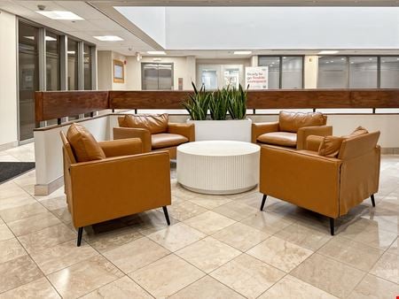 Preview this Regus - St Louis - Cedar Plaza Coworking space for Rent in St. Louis