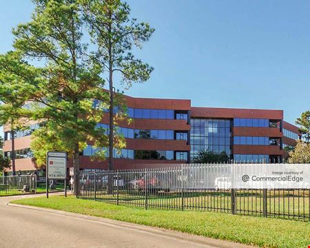 Preview this Vexura Office Solutions - 14505 Torrey Chase Blvd Coworking space for Rent in Houston