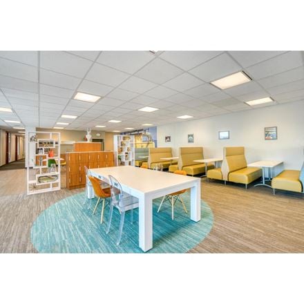 Preview this Regus - Montreal - Rene Levesque Coworking space for Rent in Montreal 