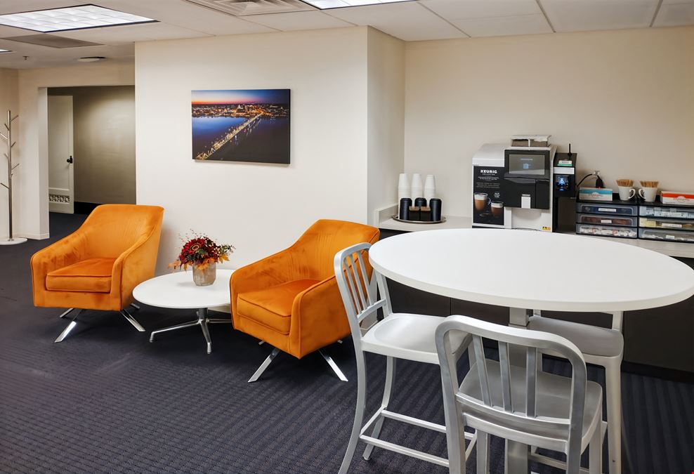 Regus - Peoria - Main St
