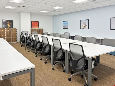 Preview this Regus - Royal Oak - Main Street Coworking space for Rent in Royal Oak