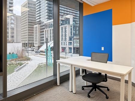 Preview this Regus - Toronto - Wellesley Street West Coworking space for Rent in Toronto