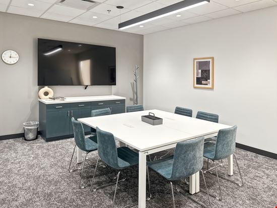 Regus - Sun City - West Palmeras Dr