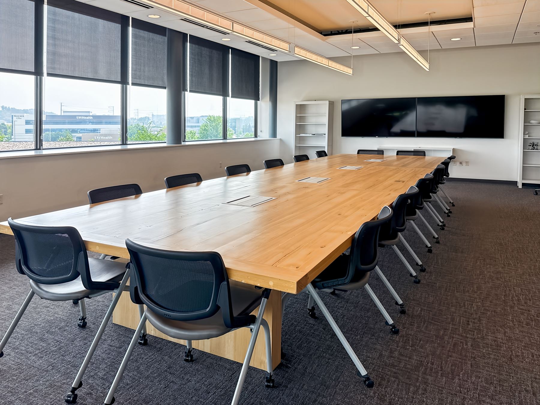Regus - Middleton - Discovery Dr