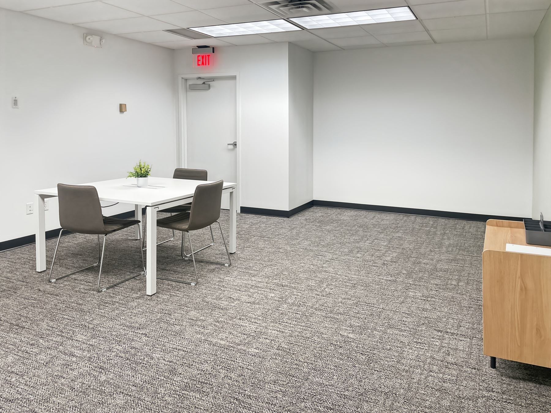 Regus - Woodbury - Hudson Rd