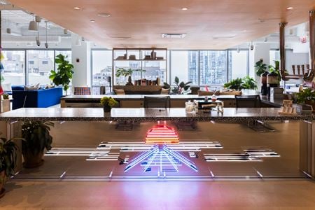 Preview this WeWork - 1 South Dearborn Coworking space for Rent in Chicago