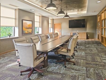 Preview this Regus - Eau Claire - Oakwood Mall Dr Coworking space for Rent in Eau Claire