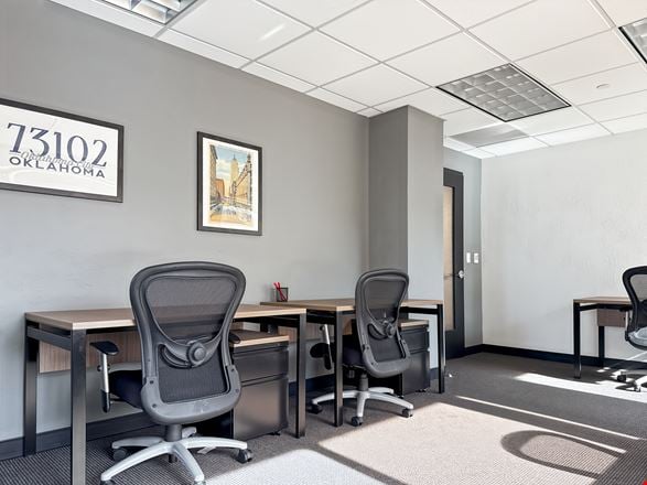 Preview this Park Avenue Coworking space for Rent in Oklahoma City