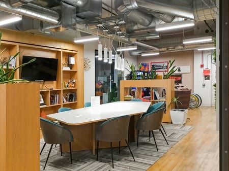 Preview this Spaces - Chicago - Fulton Market Coworking space for Rent in Chicago