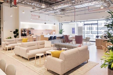 Preview this Industrious - 945 Market Street Coworking space for Rent in San Francisco
