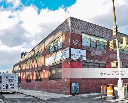 Preview this Gowanus Creative Studios - 117 9th Street Coworking space for Rent in Brooklyn