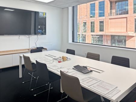 Preview this Regus - New York - W 125th St Coworking space for Rent in New York