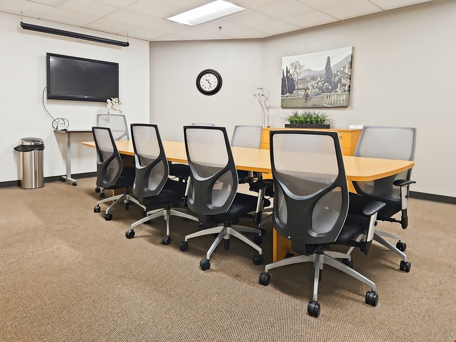 Regus - Kirkland - Corporate Center