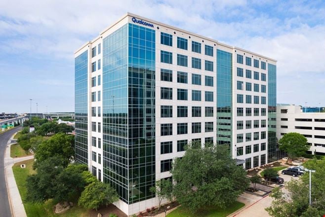 Preview this Lucid Private Offices - Austin Coworking space for Rent in Austin
