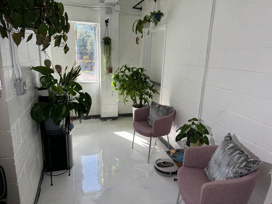 Keyskoo LLC - The Plant Apothecary