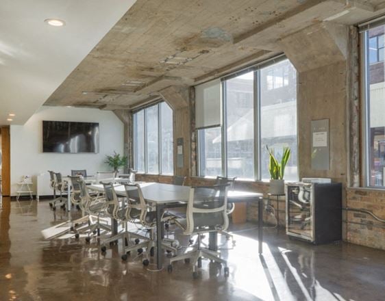 Preview this Two Thirty Coworking space for Rent in Chicago