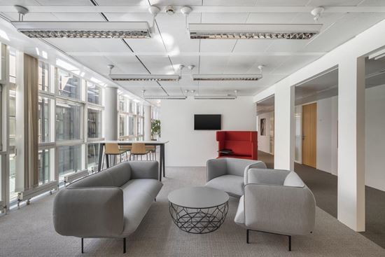 HQ - 414 West Parkway