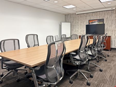 Preview this Regus - Boston - Beacon Hil 100 Cambridge Street Coworking space for Rent in Boston