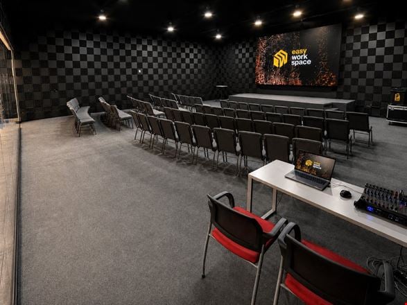 Preview this Easy Work Space Coworking space for Rent in Orlando