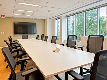 Preview this Regus - Bethesda - Metro Ctr Coworking space for Rent in Bethesda